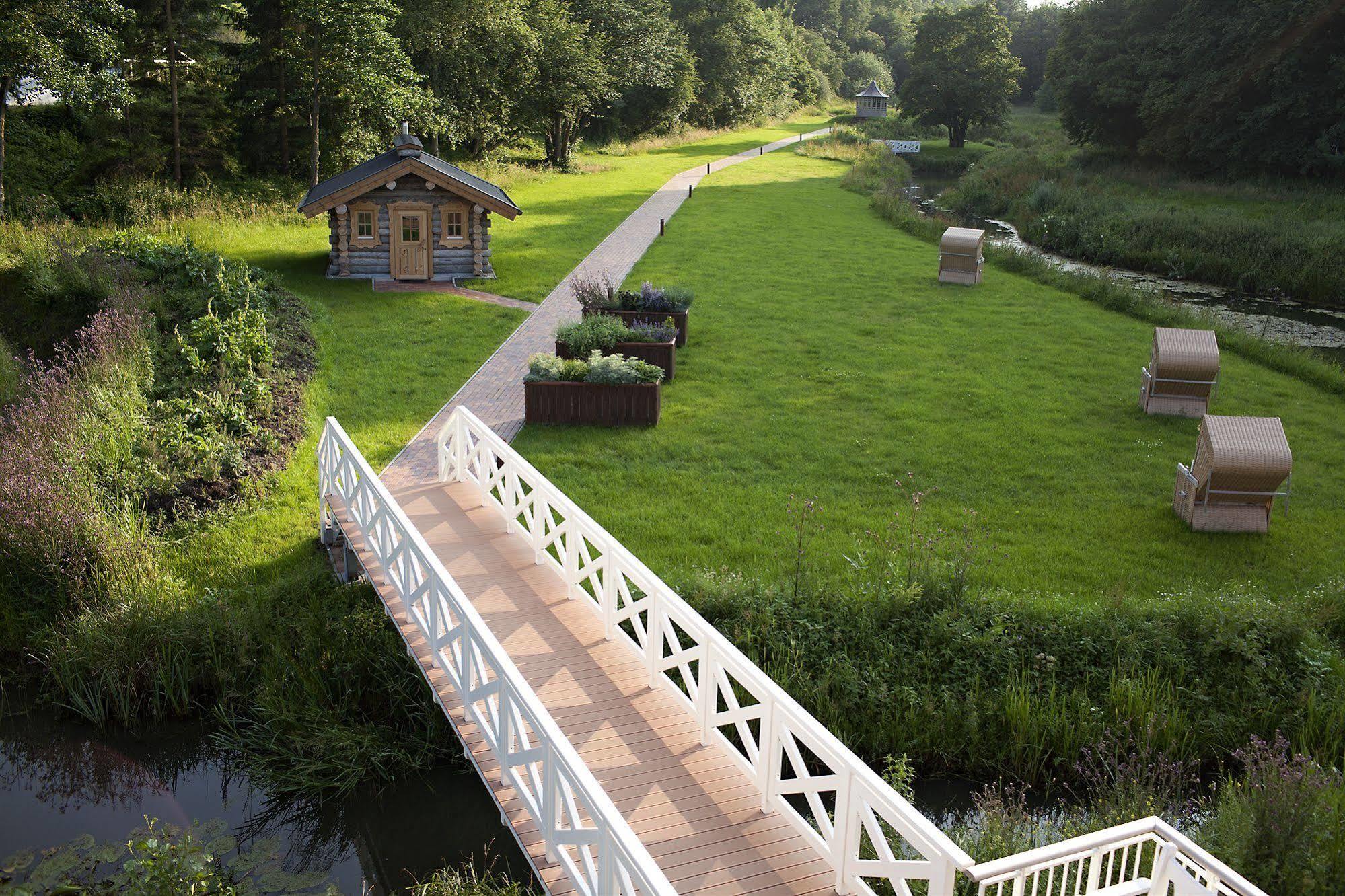 Romantik Hotel Waldschloesschen Schleswig Exterior foto